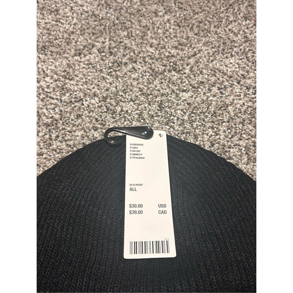 ‼️Sale‼️ Urban outfitters smiley beanie hat C27-46 - Picture 2 of 4